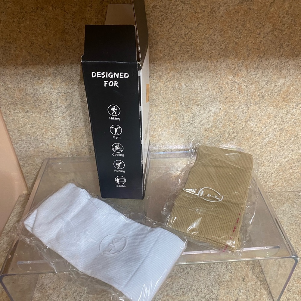 Compression socks - Picture 4 of 5
